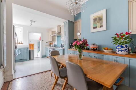 Marlborough Road 124-4.jpg