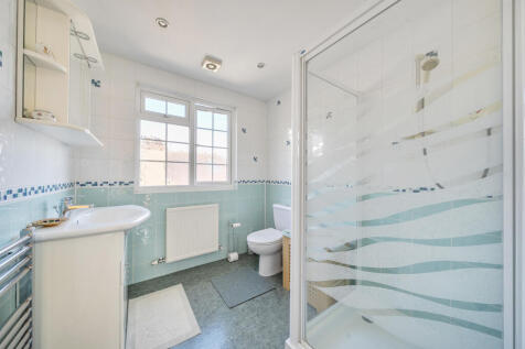 1349782-7-68bef4b...