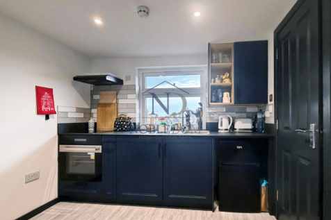 STUDIO FLAT IN HOUNSLOW