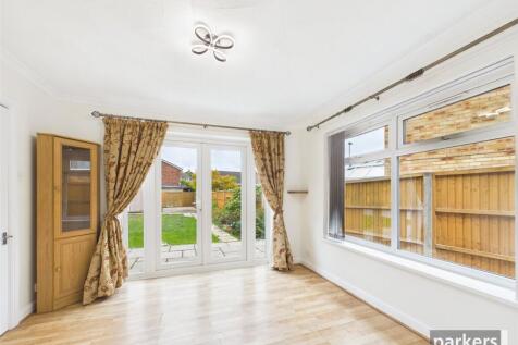 Clivedale Road, Woodley, Reading, Berkshire, RG5 photo 3