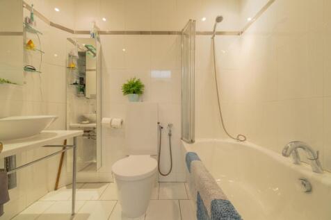 6 bed, 4 bath Town House in Glasgow - Photo 27