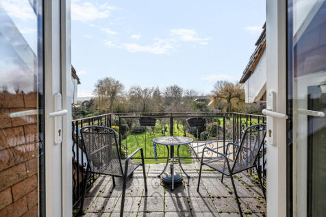 1404041-8-697ca22...