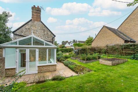83 Castle Road-08763