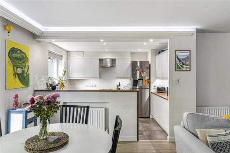 Kitchen/Reception