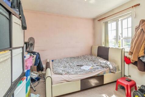 Wardle Place, MK6 photo 4