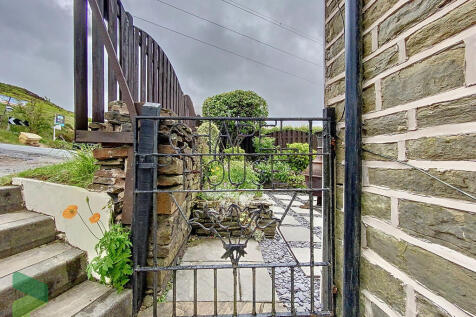 Gate access to Ga...