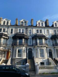 1-bed flat on St Helens Road, Hastings, £875/mo