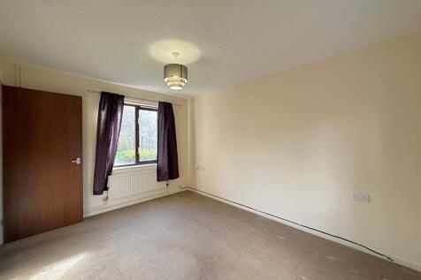 Fossey Close, Shenley Brook End, MK5 photo 3