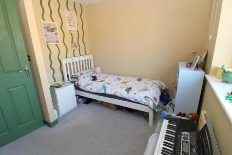 Bedroom 3 other angle.JPG