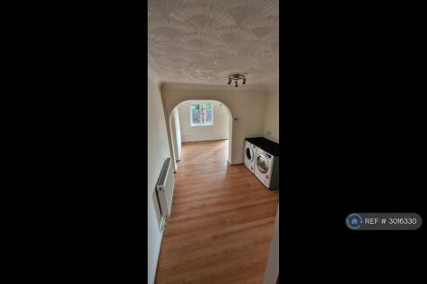 Eliot Close, Newport Pagnell, MK16 photo 4