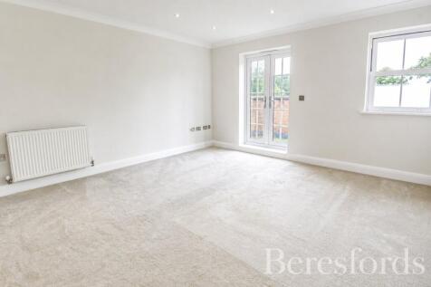 Kensington Place, Priests Lane, CM15 photo 4
