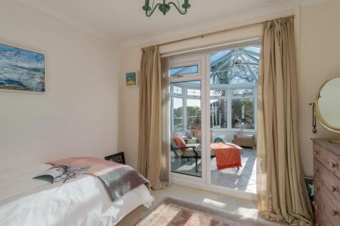 Bedroom 2, 3 Start Bay Park, Strete