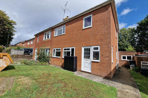 Yeovil, BA21 - property photo