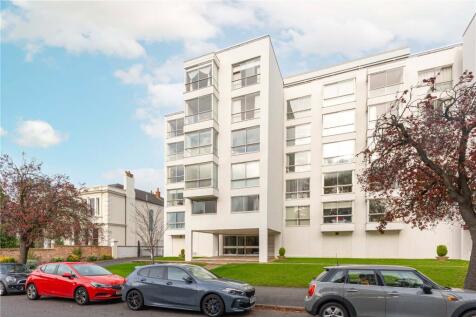 Front Corner Buildin