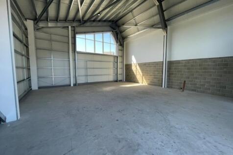 Light Industrial to rent Image 4