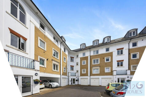 Collingwood Court...