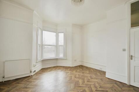 1 bed, 1 bath Flat in London - Photo 11
