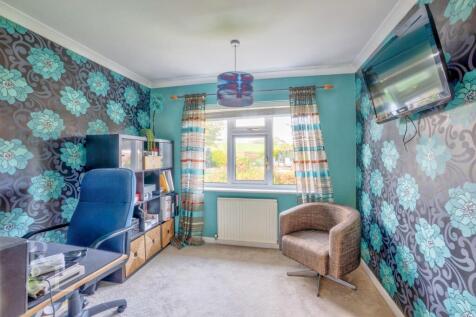 20 Hough Hill (9).jpg