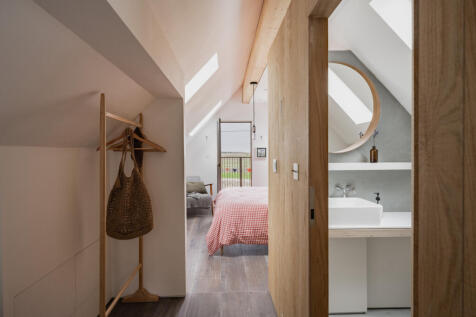 243466 - Seven Whistlers, Salthouse-61.jpg