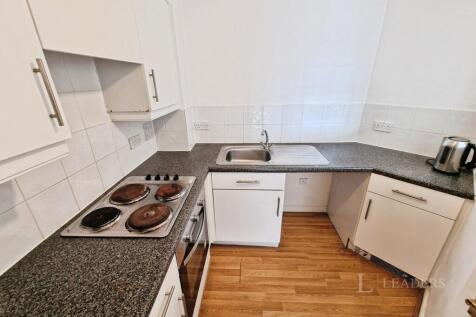 Benny Hill Close, Eastleigh, Hampshire, SO50 photo 4