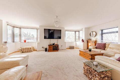 Living Room (1)