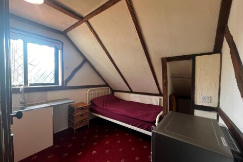 Studio Room