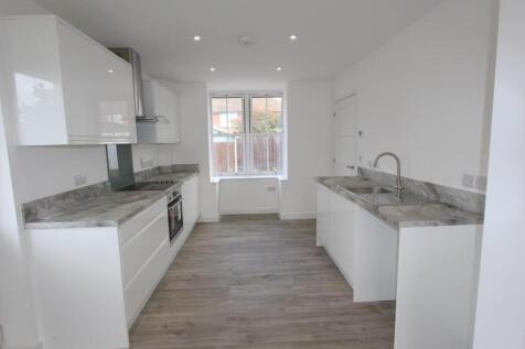32A Deane Road, Rugby