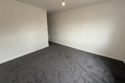 Gipsy Lane, Leicester, LE4 photo 3