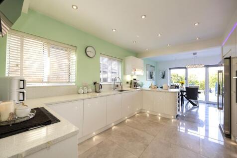 37 Fleming drive-26