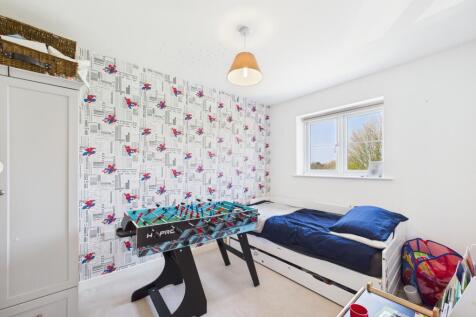 CAM01354G0-PR0468-STILL004