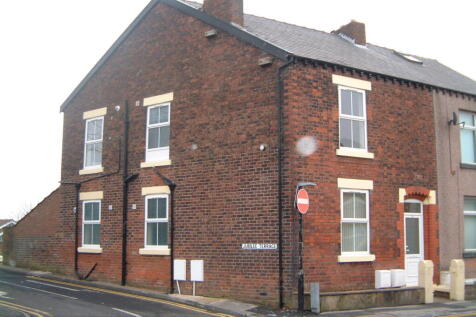 7a Preston Old Road outside.JPG