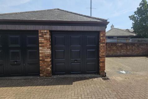 2 - Two X Garages in Redcliffe.jpg