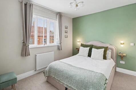 Main bedroom 