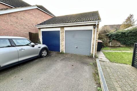 Garage &amp; Parking