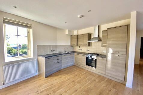 Kitchen with integrated appliances