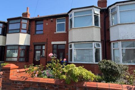 Blackpool, FY3 - property photo