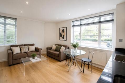 1-bed flat on Sloane Avenue, SW3, £3,033/mo
