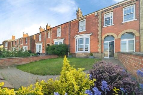 Louth, LN11 - property photo