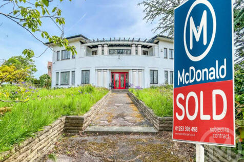 284 east park - SOLD