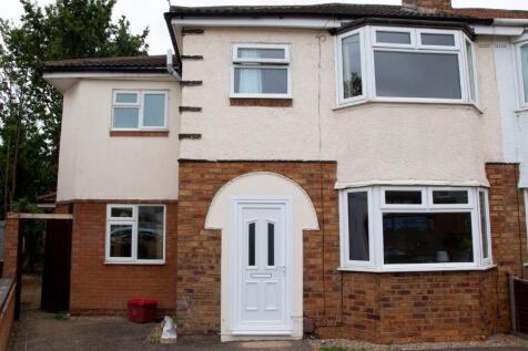7-bed semi-detached on Southlea Close, Leamington Spa, Warwickshire, CV31, £2,950/mo