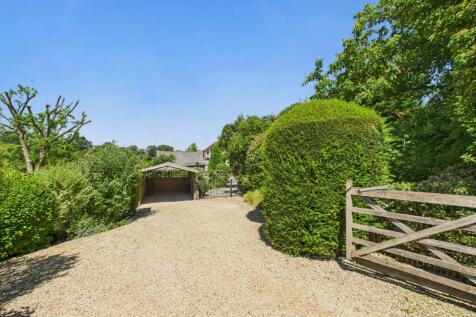 CAM02909G0-PR0442-STILL064