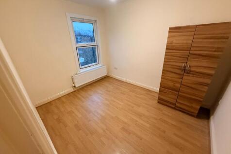 Cann Hall Road, Leytonstone, Waltham Forest photo 3
