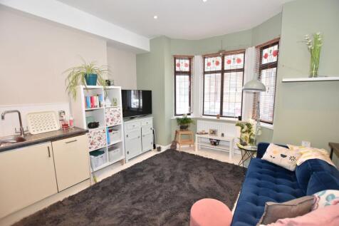 Open Plan Reception Room &amp; Kitchen.