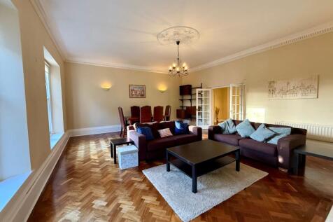 Lounge Dining Room 1