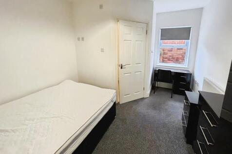 8475d20b-Bedroom