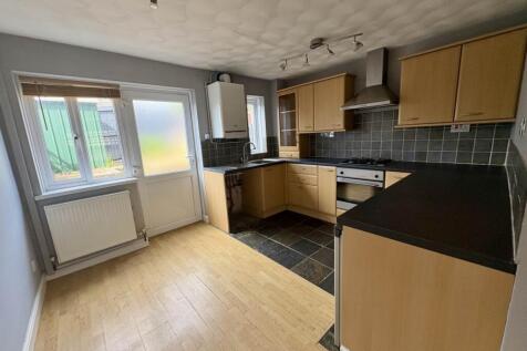 Fairoak Chase, Brackla, Bridgend photo 3