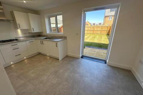 FENNEL WAY, OVERSTONE - NN6 photo 4