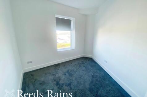 Briercliffe Road, Burnley, Lancashire, BB10 photo 2
