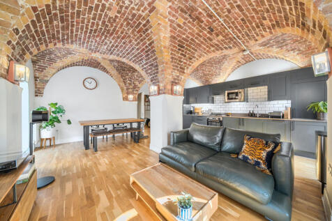 1354053-4-68cd57c...