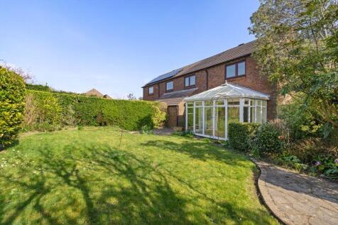Chichester, PO19 - property photo